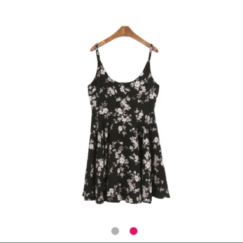 Sleeveless Flower pattern dress